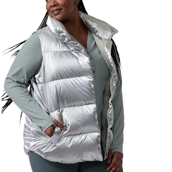 ATHLETA Plus Size Silver Metallic Downtown Vest Hi /Low Design Nwot Size 1X - Picture 1 of 14
